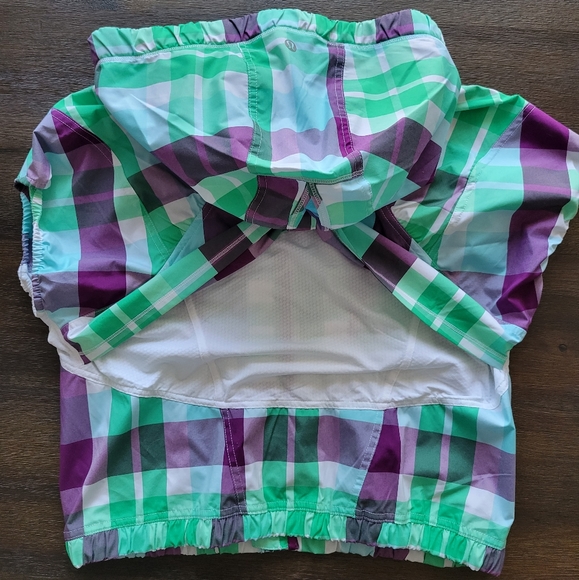 Lululemon Athletica Run Swiftly Shorty Jacket - Size 4 - Purple Electric Plaid - Picture 2 of 12